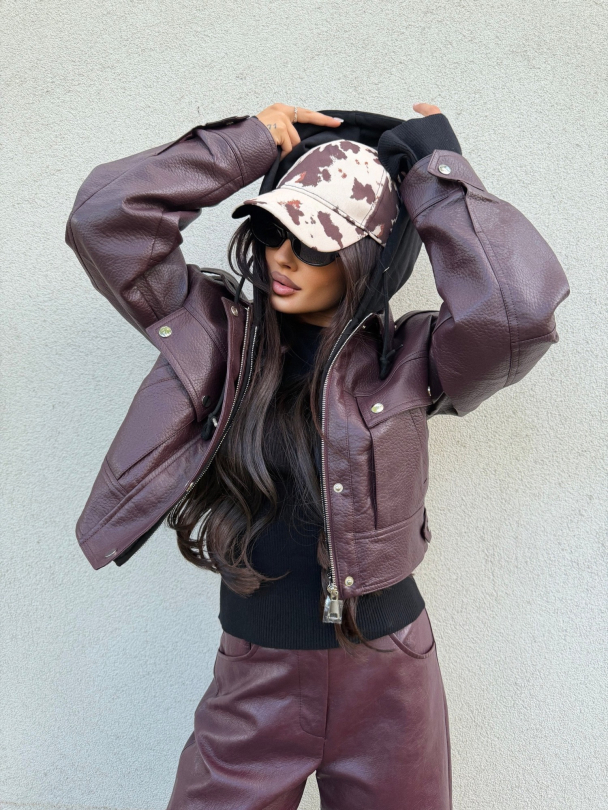 Яке Kaian Burgundy
