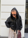 Яке Livia Black