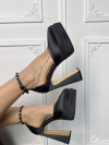 Обувки сатен Adela Black
