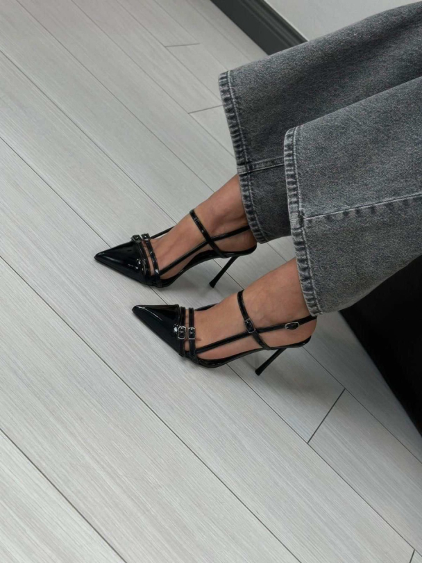 Обувки Amelie Black