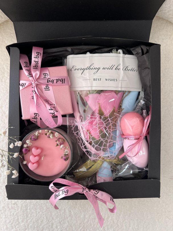 Подаръчна кутия 8 март Pink Wishes Big