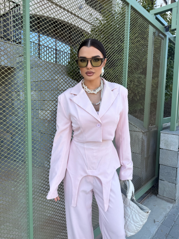 Блейзър Donald Powder