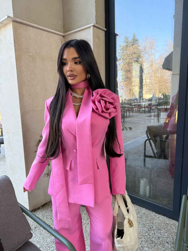 Блейзър с колан и аксесоар Massimo Bonbon