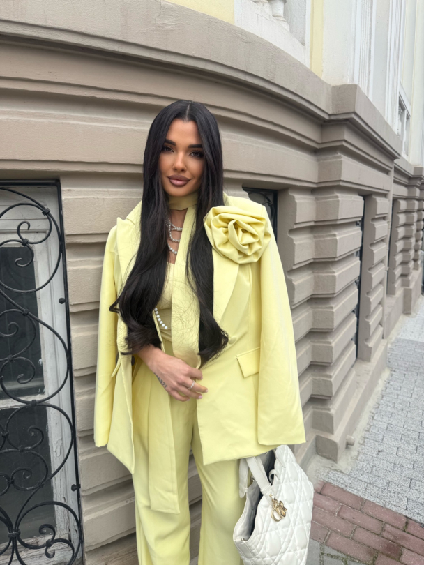 Блейзър с колан и аксесоар Massimo Butter Yellow