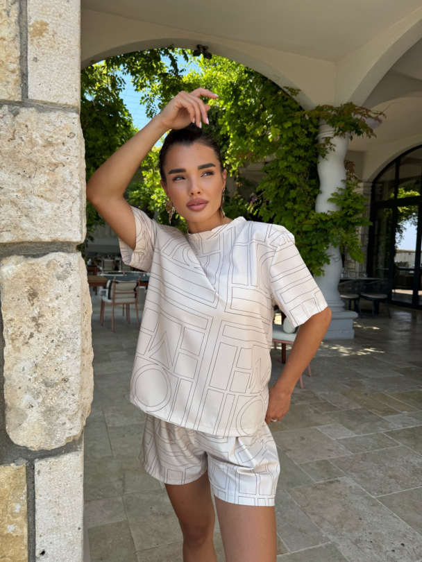 Къси панталонки Minimal Crush Latte