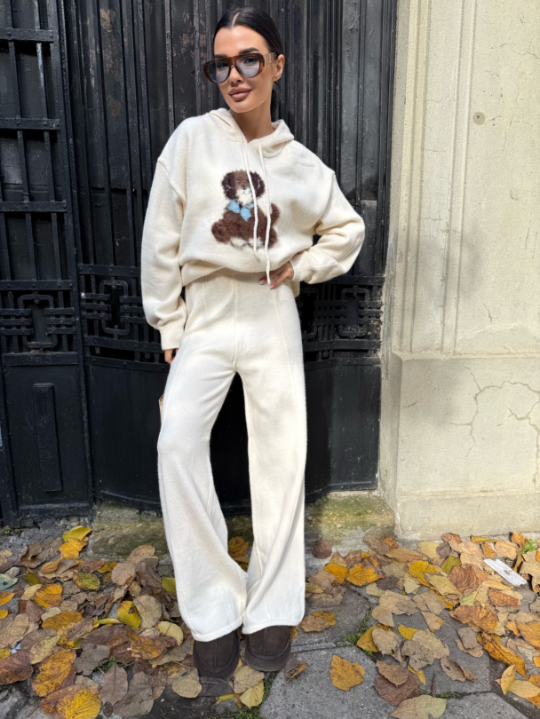 Плетен панталон Dog Lovers Milky