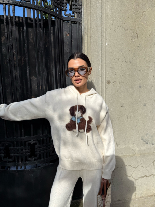 Плетен суитшърт Dog Lovers Milky