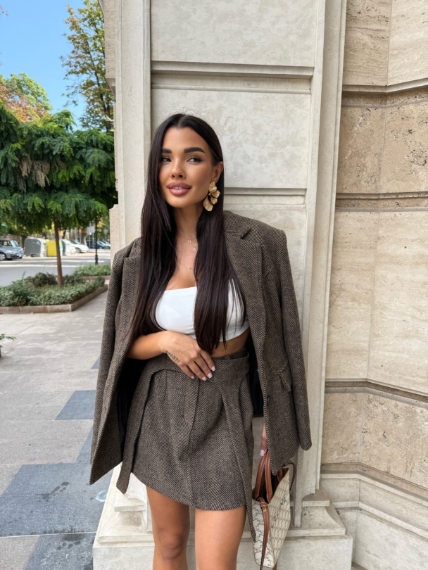 Пола Caramel Glow Brownie