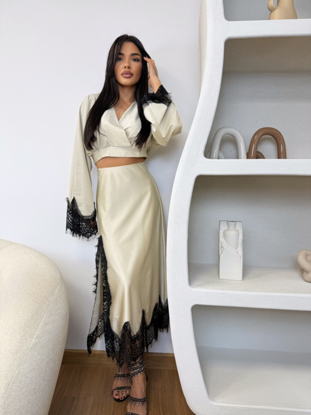 Пола Rossettia Latte