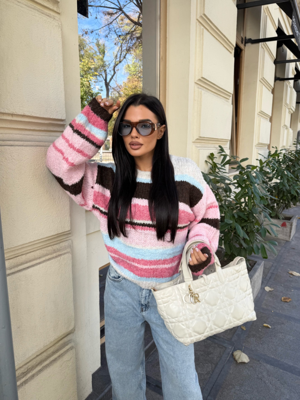 Пуловер Luvina Pinky World