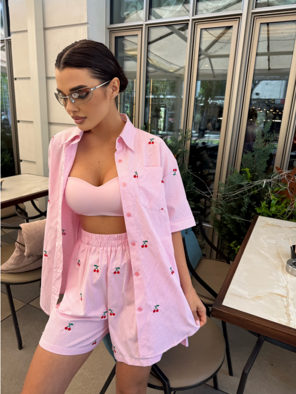 Риза Korellia Cherry Pink