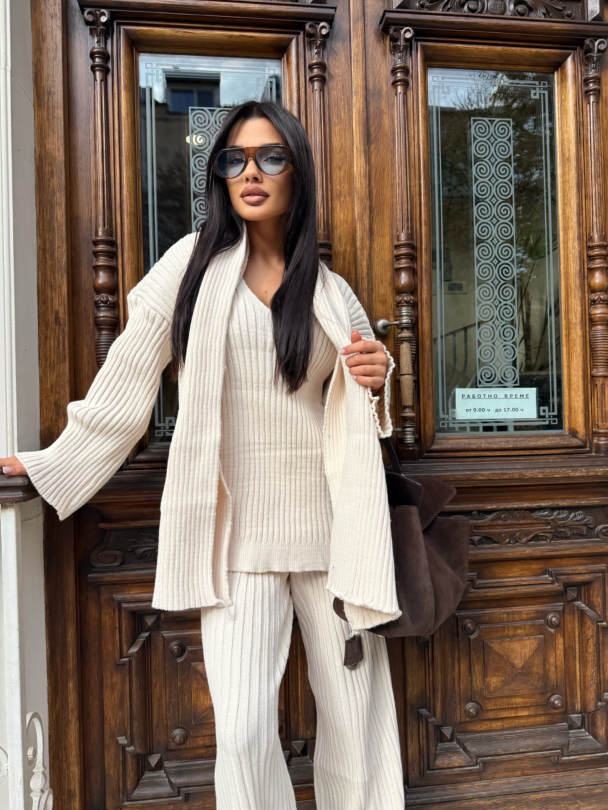 Сет пуловер и шал Movena Creamy