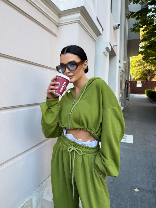 Суитшърт Avelyn Matcha Mood