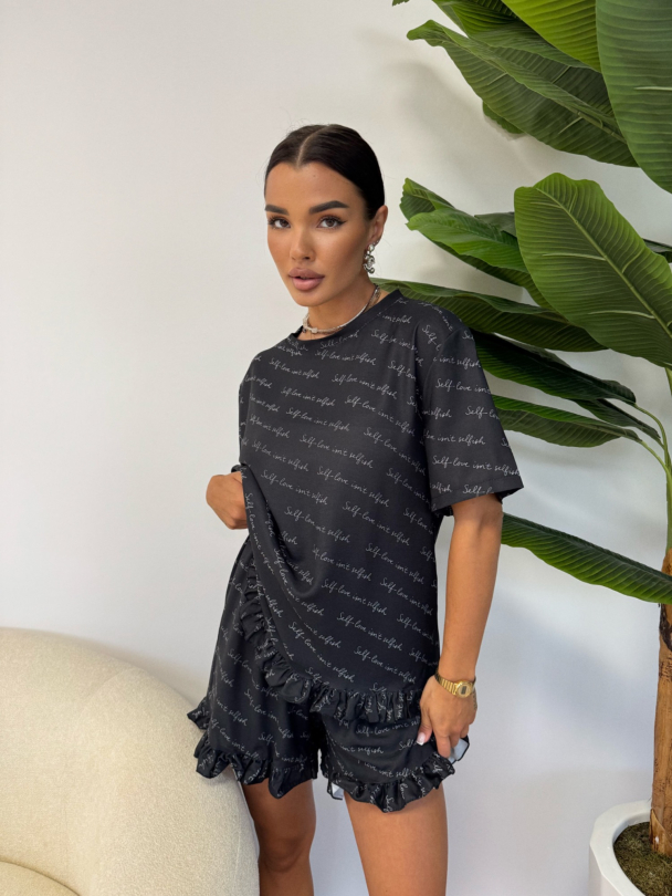 Тениска Self Love Black